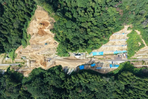 朝日温海道路 大須戸地区道路その15工事 写真